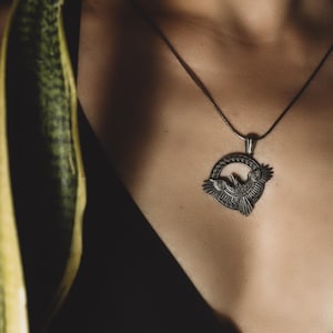 Silver Tiny Trinity Celtic Raven Viking Pagan Men Necklace, Viking Eternity Raven Pendant, Silver Engraved Raven Necklace, Viking Knot Charm
