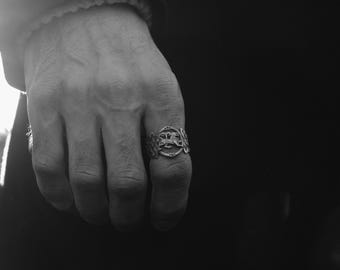 BySilverStone Handmade Celtic Dog Ring – Sterling Silver Norse Mythology Jewelry, Antique Finish, No Gemstone