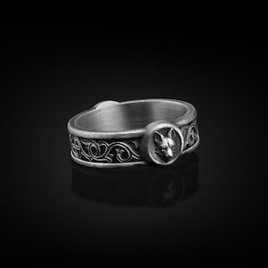 Fox with Lily Motifs Handmade Band Ring For Men in Sterling Silver, Fox Wedding Ring, Stackable Animal Ring, Anniversary Ring, Memorial Gift