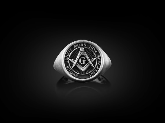 BySilverStone Masonic Master Mason Signet Ring - Oxidized Sterling Silver Pinky Ring For Men