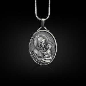 Virgin mary and baby jesus necklace in silver, Personalized mother mary necklace for mama, Custom name necklace for wife