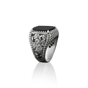 Bouquet of sunflowers and onyx stone silver signet men ring, Sterling silver onyx men ring, Pinky rings for women, Engraved flower men rings