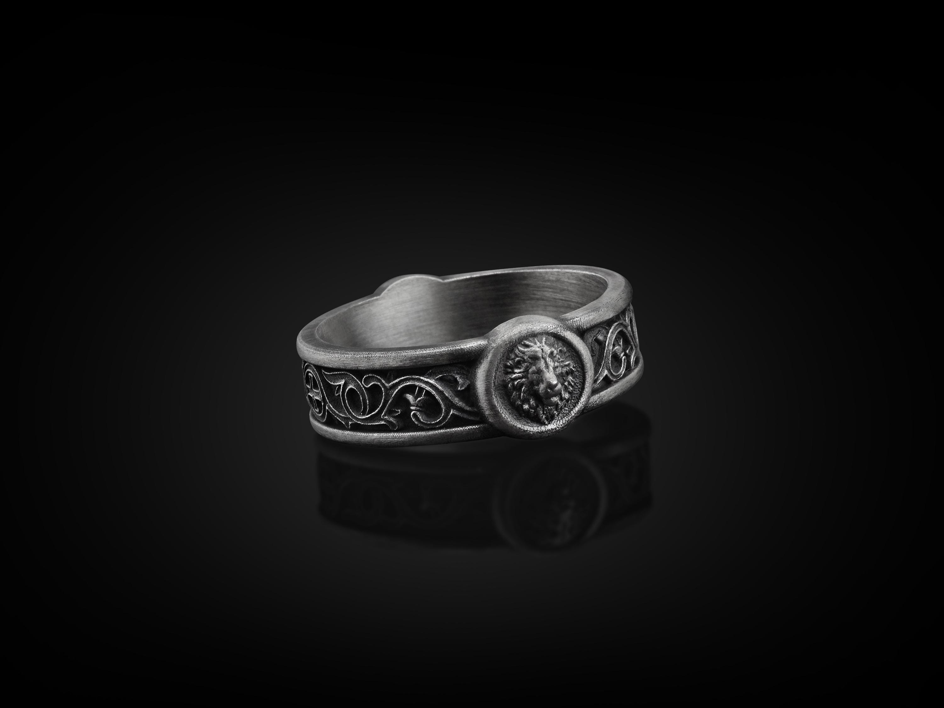 Male lion with victorian leaf motifs mens wedding band ring in sterling silver, Leo promise ring for him, Everyday ring