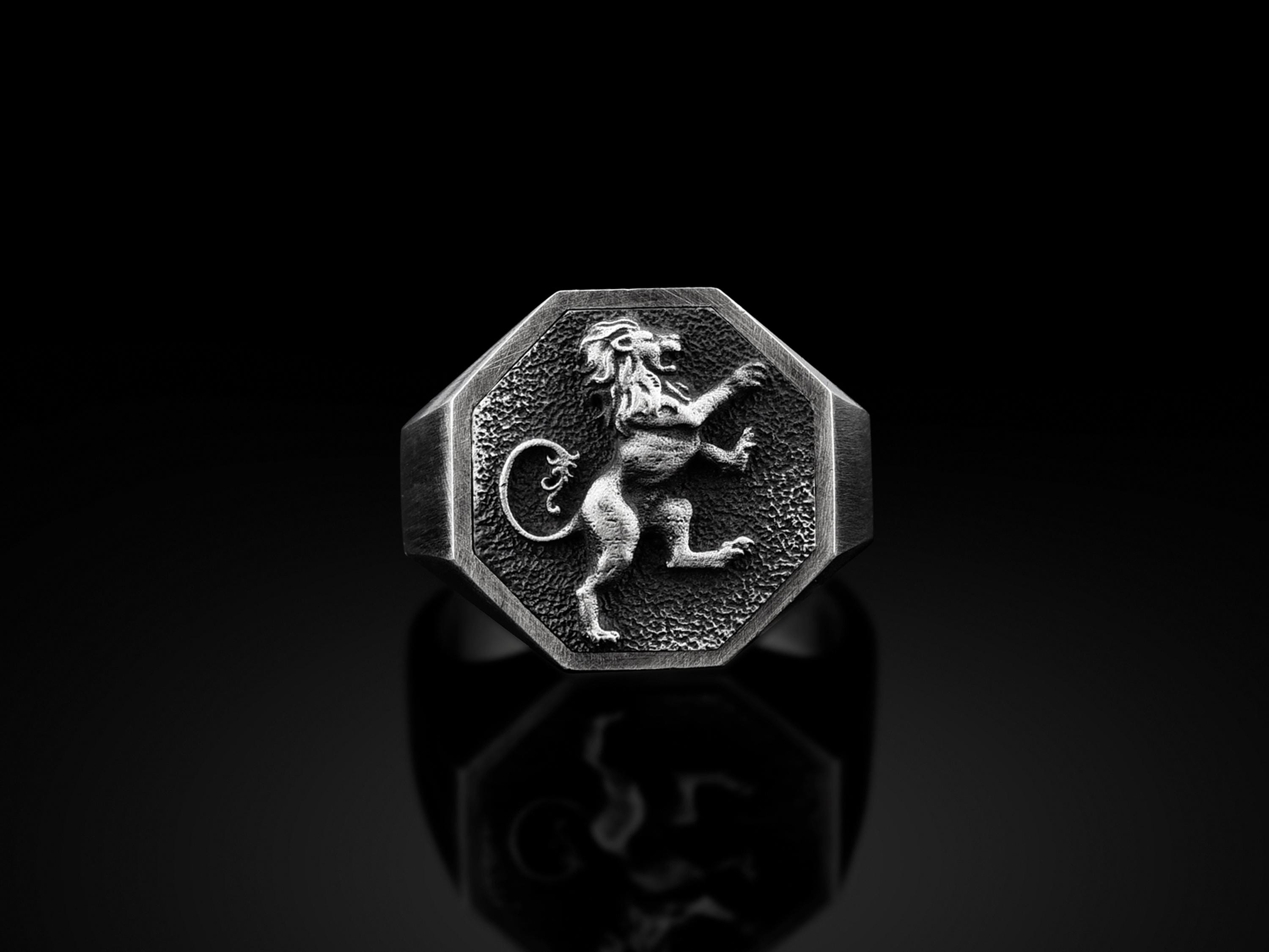 Oxidized Sterling Silver Scottish Lion Ring, Silver Rampant Lion Signet Mens Ring, Handmade Lion Man Ring, Lion Mens Ring, Wedding Mens Ring