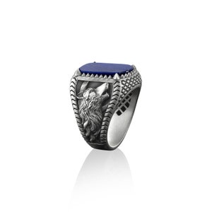 Lapis lazuli signet silver ring with howling wolf, 925 sterling silver wolf and the crescent moon man ring, Men ferir wolf wedding rings