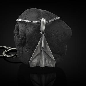 Collana in argento con aeroplano di carta origami, collana in argento sterling con aeroplano, collana geometrica, arte giapponese, gioielli fatti a mano, regalo commemorativo