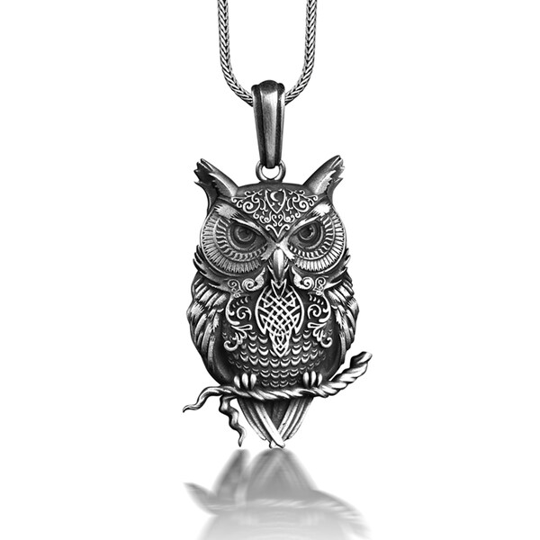 Collier hibou avec noeud viking gravé, symboles de la mythologie nordique sur collier animal oiseau, collier cyberpunk en argent, collier nordique