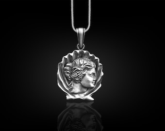 Grek Aphrodite Necklace, Venus Pendant in Sterling Silver, Sculpture Necklace, goddess of Beauty Medallion, Aphrodite Charm, Greek Jewelry