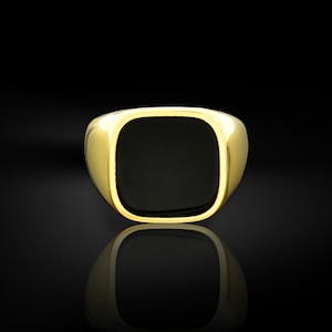Cushion cut black onyx mens signet ring in 14k solid gold, Black gemstone signet ring for men, Gold mens fashion ring, Gold wedding men ring