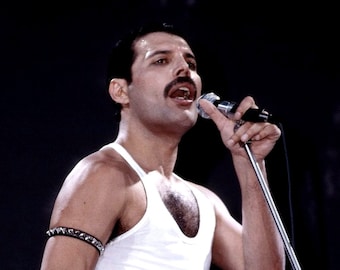 Bracciale Freddie Mercury, su misura, bracciale in pelle, polsino in pelle con borchie, bracciale con borchie, bracciale bicipiti, cinturino in pelle, rock