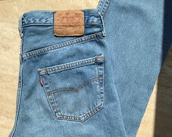 levis 501 33x32