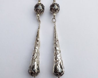 Hematite Victorian earrings silver filigree earrings bohemian earrings Antique earrings long hematite earrings teardrops earrings gift