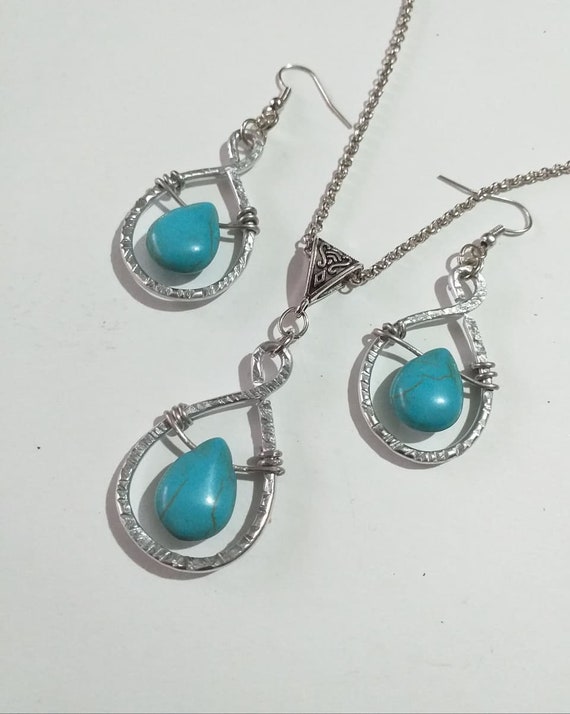 Turquoise set Silver jewelry set necklace earrings Victorian jewelry set Boho hammered set Silver pendant set Vintage style Turquoise set
