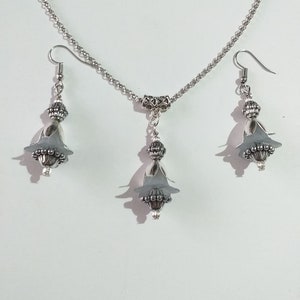 gray flower silver set Victorian jewelry flower necklace gray flower earrings Victorian jewelry set Bohemian set silver set Vintage set gift image 3