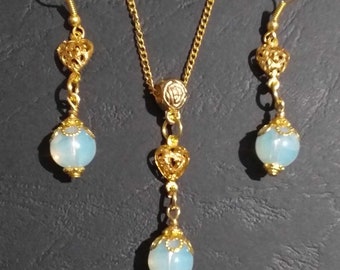 Opal gold heart jewelry set Victorian gold Opal necklace and earrings Boho jewelry set opal earrings opal necklace opal jewelry heart gift