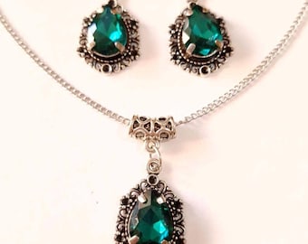 Victorian Emerald green Silver jewelry set dark green set necklace earrings Victorian jewelry set Bohemian set Vintage style jewelry set