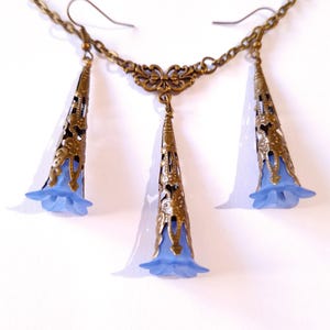Antique Blue Blossom Set