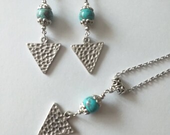 Türkis-Set Boho Kette und Ohrringe Boho Kette und Ohrringe Silber-Türkis gehämmert Anhänger-Set Vintage-Stil türkis