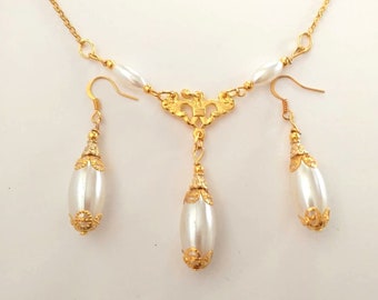Conjunto de joias de pérolas douradas vitorianas, conjunto de colar e brincos de filigrana de ouro, conjunto de joias boho, conjunto de estilo antigo, conjunto de casamento, joias de noiva