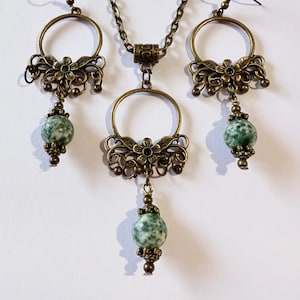 Green Jasper bronze jewelry set green earrings green necklace Victorian jewelry set Boho Jasper jewelry Jasper earrings chandelier earrings