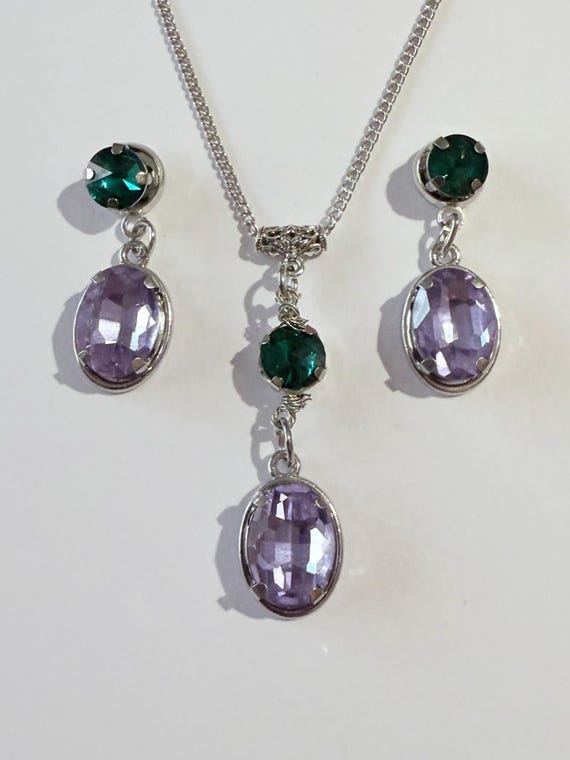 purple dress with green jewellery Turquoise And Purple Dress main image 0