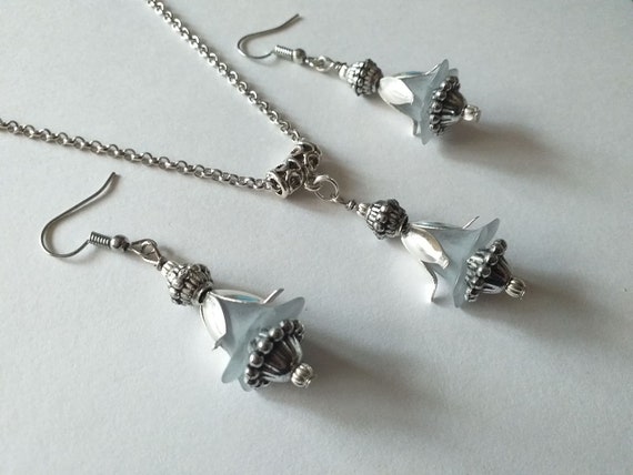 gray flower silver set Victorian jewelry flower necklace gray flower earrings Victorian jewelry set Bohemian set silver set Vintage set gift