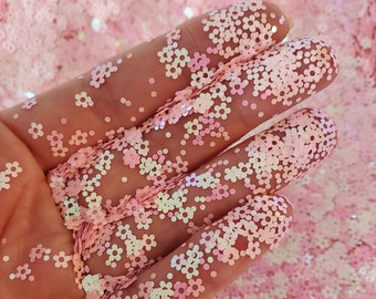 Pink Flower Chunky Glitter, Glitter for face nail art, Loose glitter for tumbler resin, Craft glitter supplier, Baby Pink Flower Glitter
