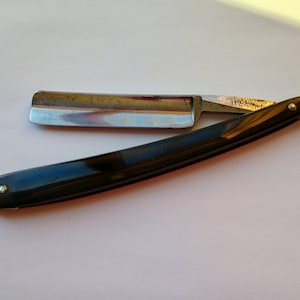 JR  TORREY Vintage Straight Razor 5/8 Blade W/Jimps