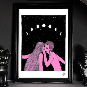 Geheimen | Originele kunstprint, queer artwork, gotisch interieur, sapphic love-print