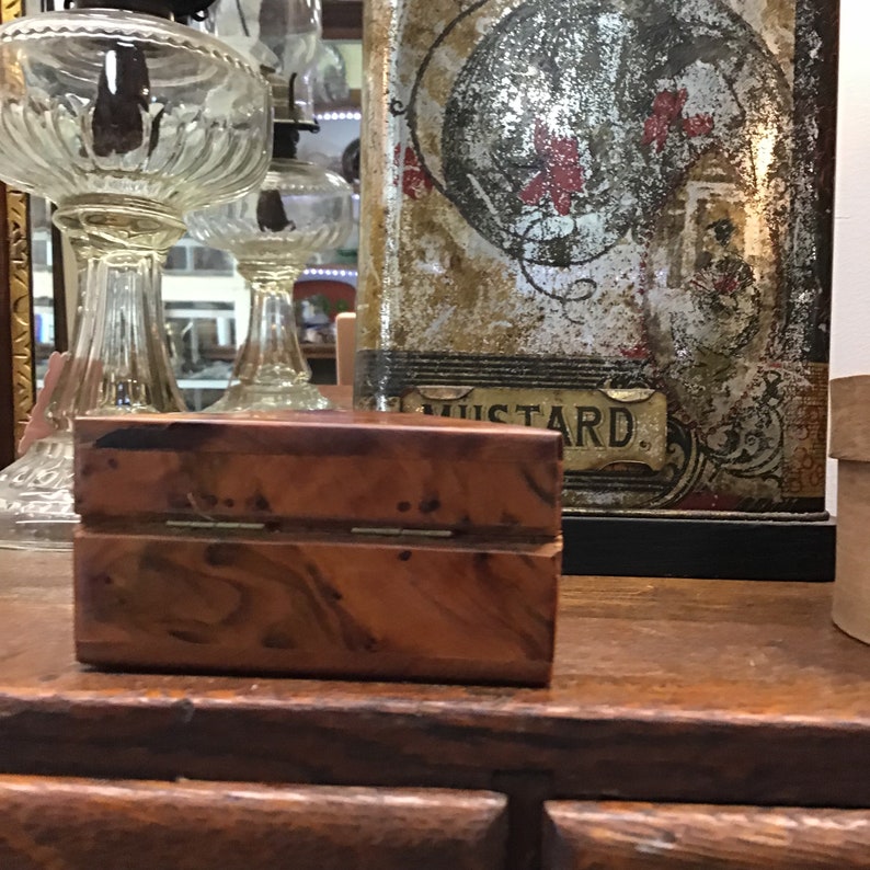 Vintage burl trinket box made in Morocco by Wunderley