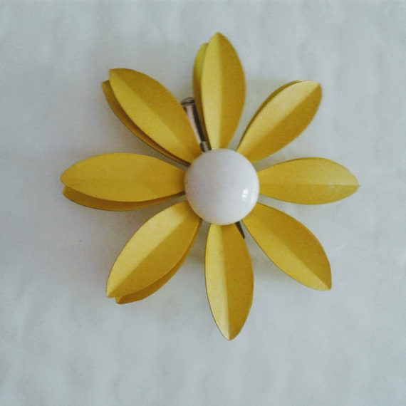 mod enamel yellow flower brooch, vintage enamel da