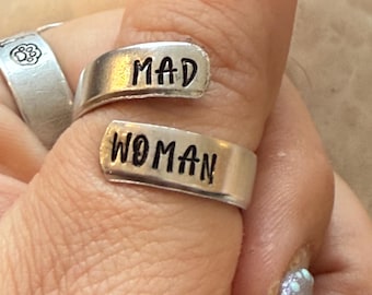 Anillo envolvente de Mad Woman