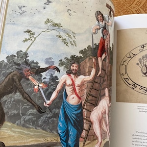 K&ouml;nnte beinhalten: Detaillierte Illustration aus einem Buch, das eine surreale Szene mit Figuren, D&auml;monen und einer Leiter zeigt. Das Kunstwerk zeigt eine zentrale Figur in blauen Gew&auml;ndern, einen D&auml;mon mit einem Schwert und andere Charaktere vor einem bew&ouml;lkten Himmel.