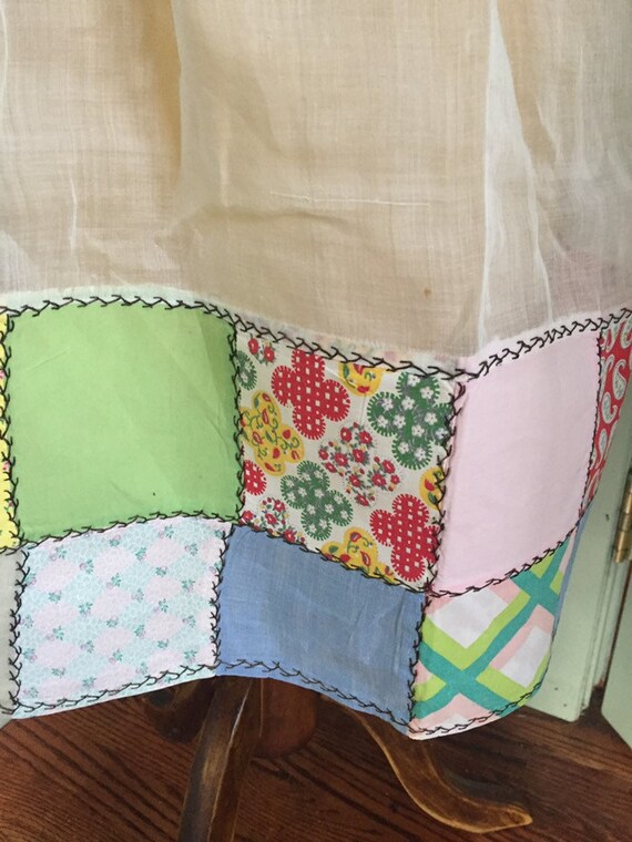 Vintage handmade apron, patchwork, hand embroider… - image 7