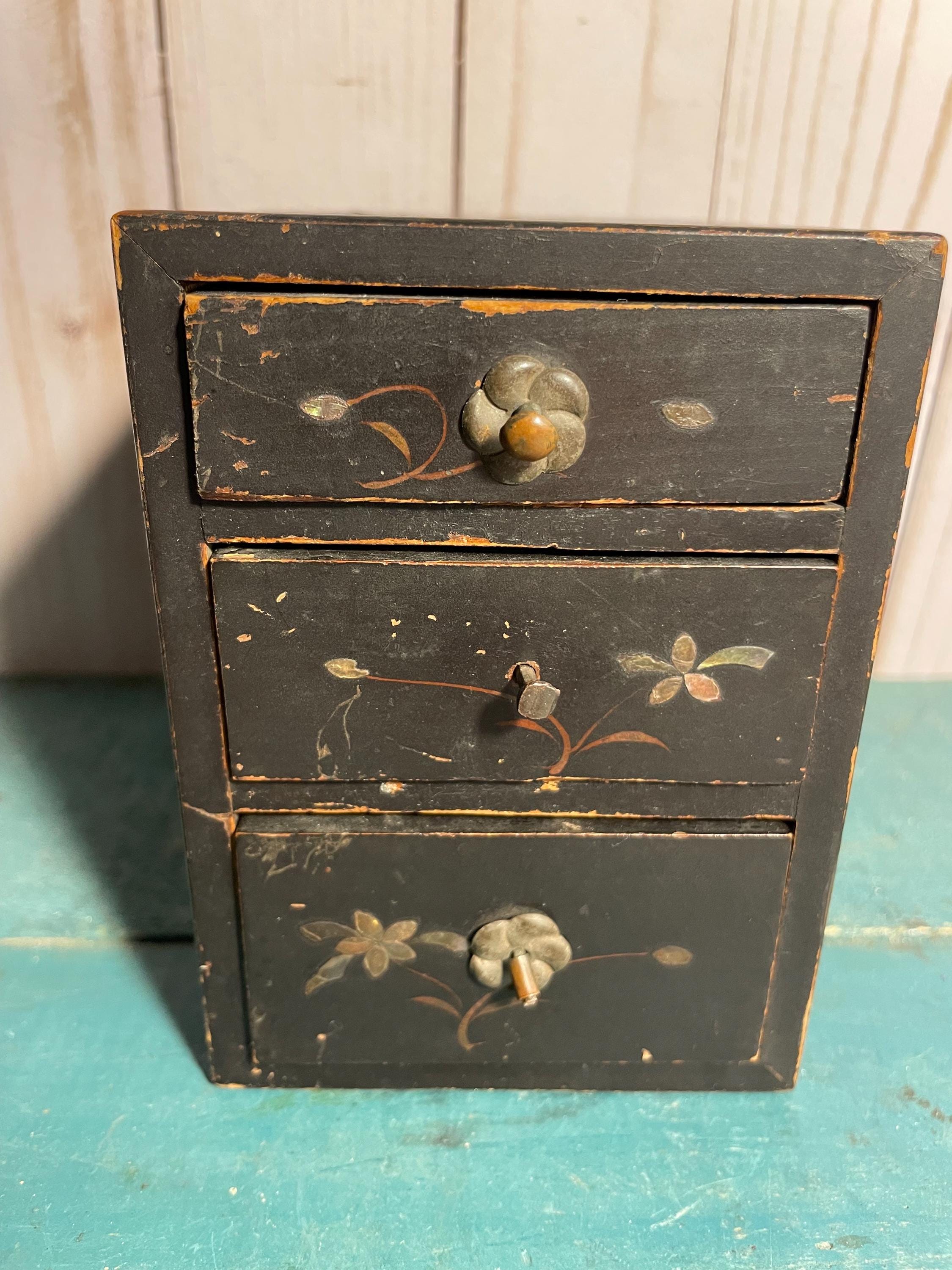 アンティーク タガヤサン チェスト Antique Wooden Japanese Chests - Etsy