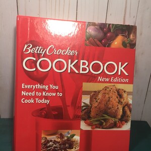 Betty Crocker&#39;s Cookbook, vintage kitchen, retro cooking, wedding gift, 10th edition