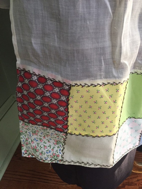Vintage handmade apron, patchwork, hand embroider… - image 3