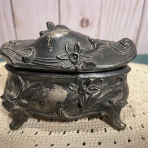 vintage jewelry box, small size jewelry casket, Victorian, silver tarnish metal, dark academia, vanity, goth gift