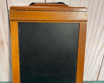 Portapellicola vintage in legno con fessure, adattatore per pellicola PRIMO di Kodak, decorazione per camera oscura, appassionato di fotografia, stile industrial chic, cimeli fotografici.