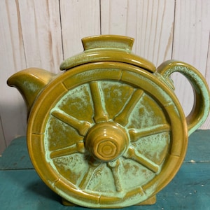 Vintage Frankoma tea pot with lid, wagon wheel motif, western decor, prairie green glaze, Oklahoma redware, original sticker