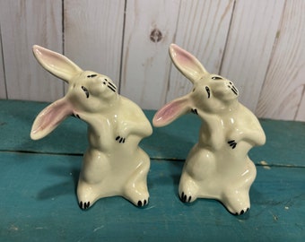 Vintage salt and pepper, dancing rabbits, anthropomorphic, retro kitchen, made in Japan, easter fun