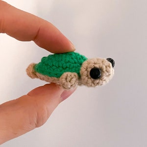 Crochet mini turtle | crochet gift | stocking filler | handmade gift | crochet amigurumi