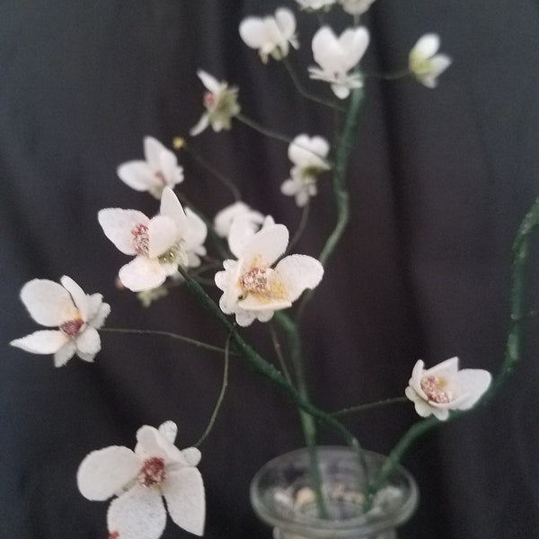 APPLE BLOSSEM Wafer paper flowers and leaves for cake and pastry adornments