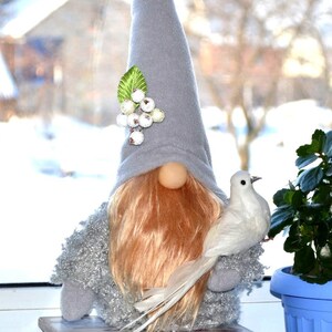 Duży prezent dla krasnala, prezent dla bliskiej osoby, styl wiejski, szwedzki krasnal, Tomte Nisse, dekoracja biurka, prezent na szczęście, życie hygge, prezent dla mamy