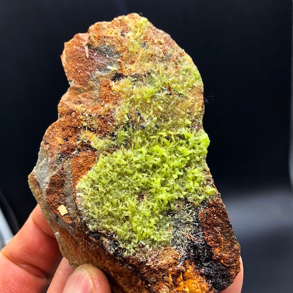 高品質のパイロモルファイト、優れたパイロモルファイト結晶クラスター