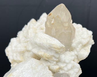ZELDZAAM Kristal veldspaat Kwartskristal Mineraal Specimen Kasteelruggengraat # A2051