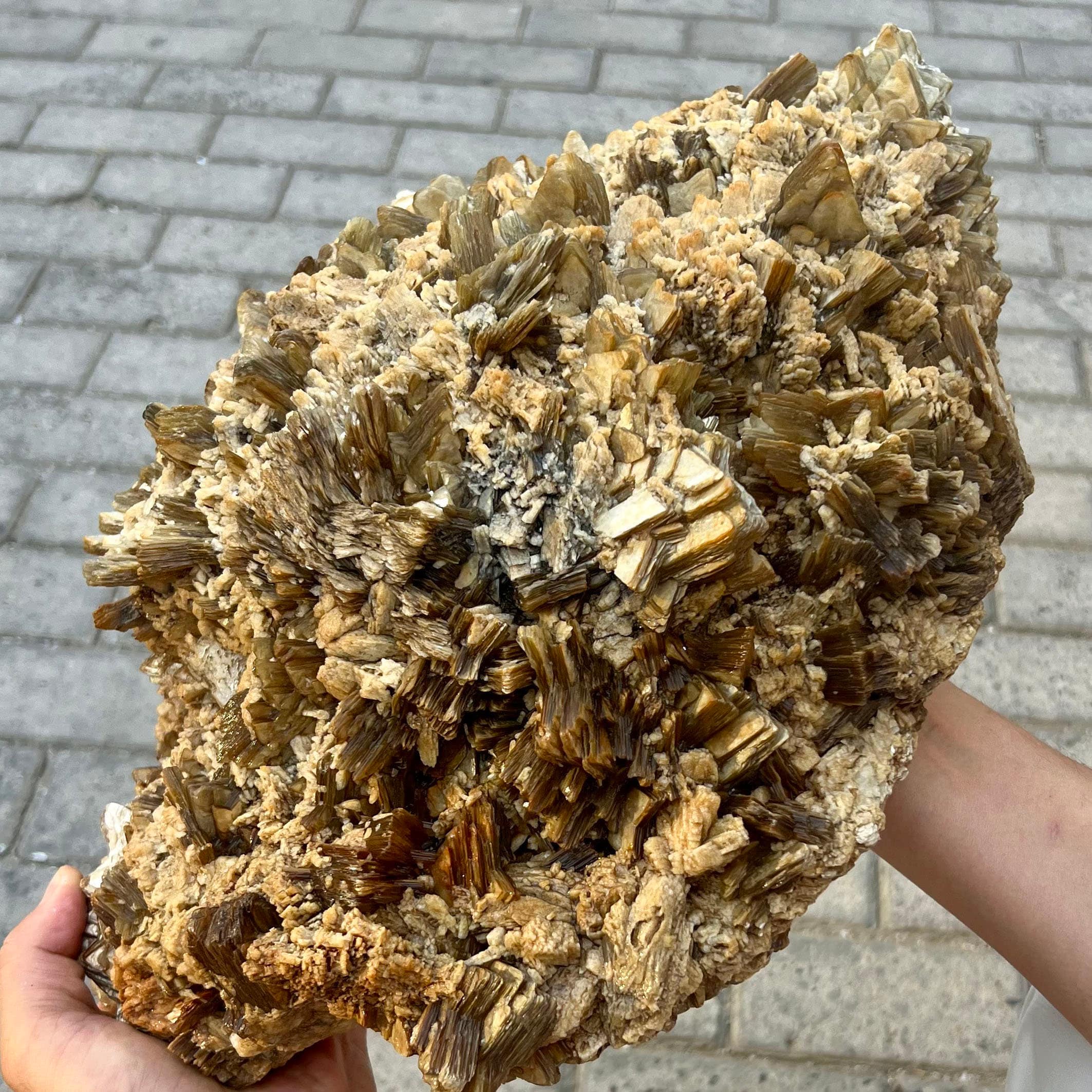 大型天然金雲母原石標本（25.6kg） - Etsy 日本