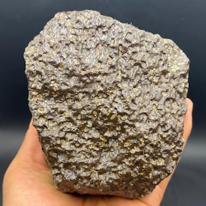 Natural Meteorite pretty complete specimen   A2328