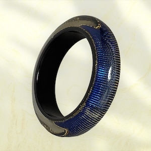 Vintage Lucite Color Changing Bangle Bracelet