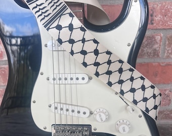 Handgjord Kuffiyah gitarrrem: Palestinskt mönster